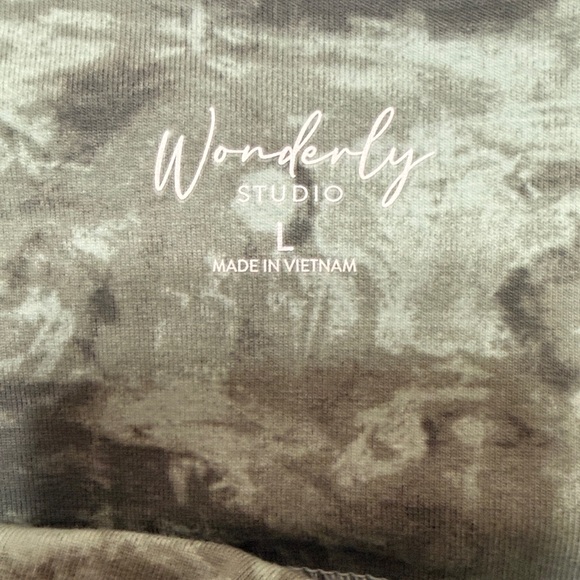 Wonderly Studio Earthy Tones Leggings - Picture 2 of 5